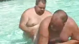Lezbijke nježno jeba ...