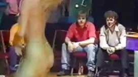 Plavokosa studentica ...