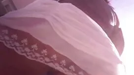 Dečki stavljaju skri ...