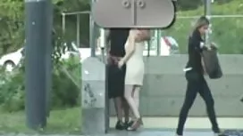 Za novac je seks vid ...