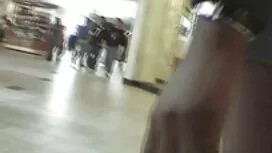MILF skida svoju por ...