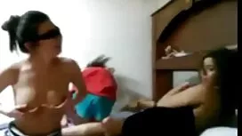 Tamnoputi dečko povl ...