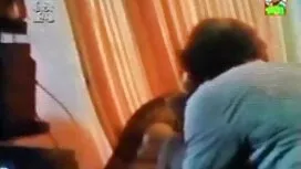 Chick pruža porn jor ...