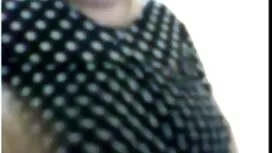 Azijka u ružičastoj  ...