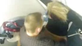 Čovjek se guši o deb ...