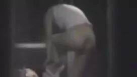 Mlada Latina skida o ...
